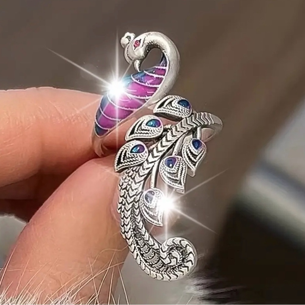 Elegant Silver Peacock Ring with Purple Accents. - Picture 4 of 5